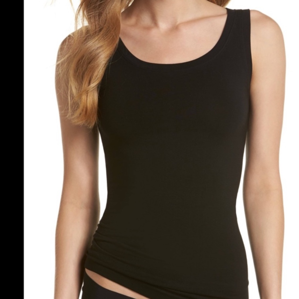 YUMMIE 6 in 1 shaping tank NWOT 2/$20